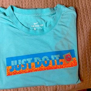 Teal Nike Air T-Shirt,  great for the summer🙂